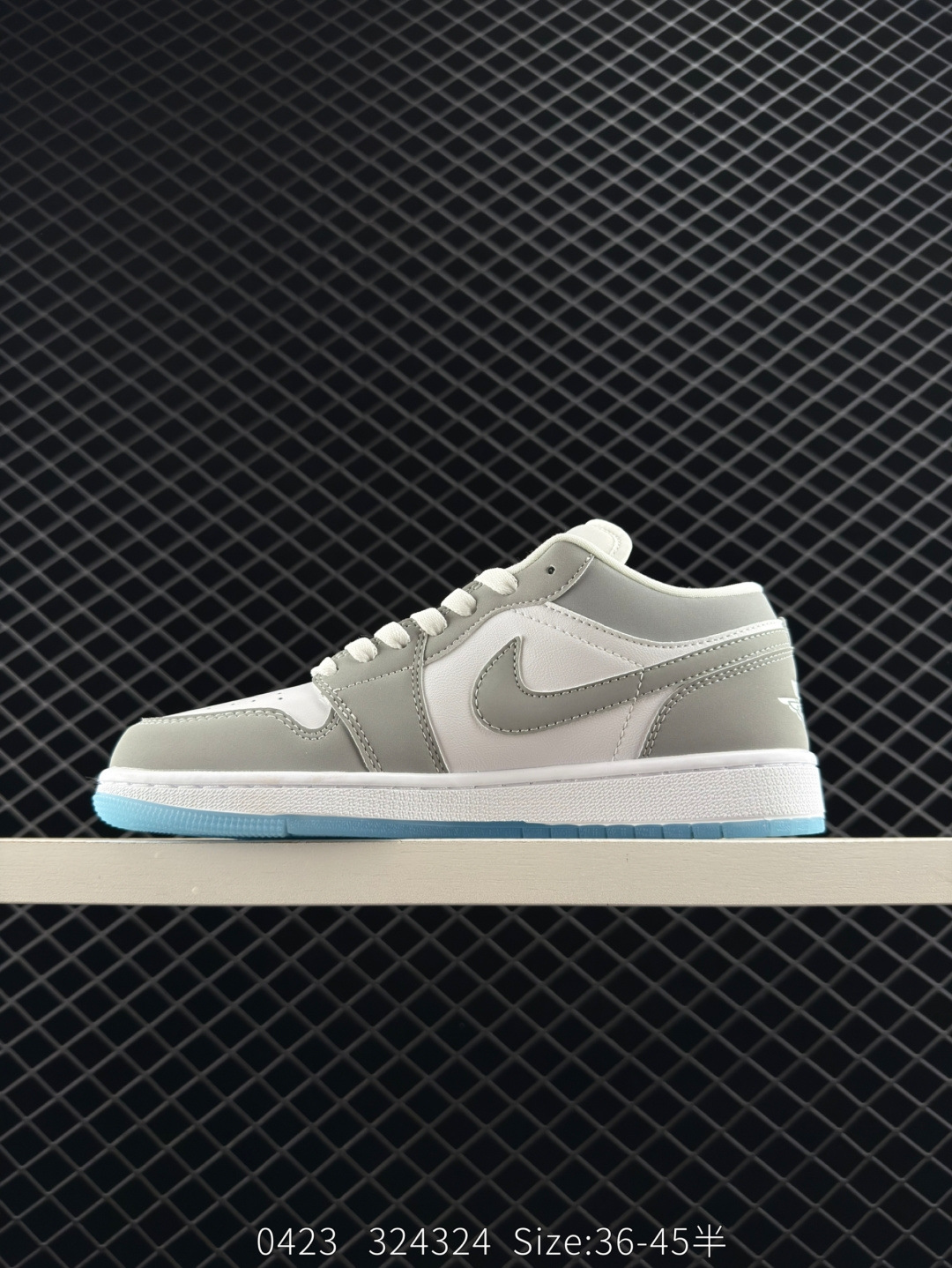 Nike Wmns Air Jordan 1 Low